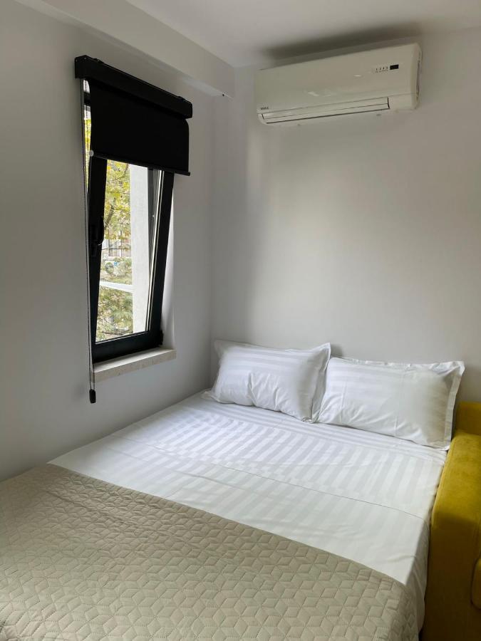 Digital Nomad Central Ap Tirana Buitenkant foto